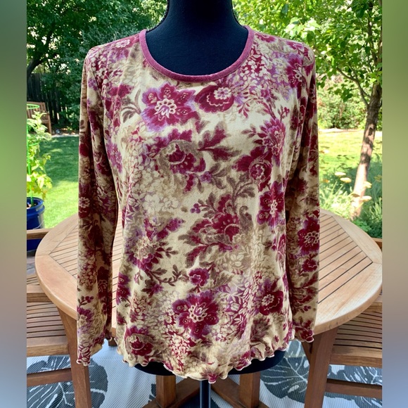 Liz Claiborne Tops - Liz Claiborne Floral Top